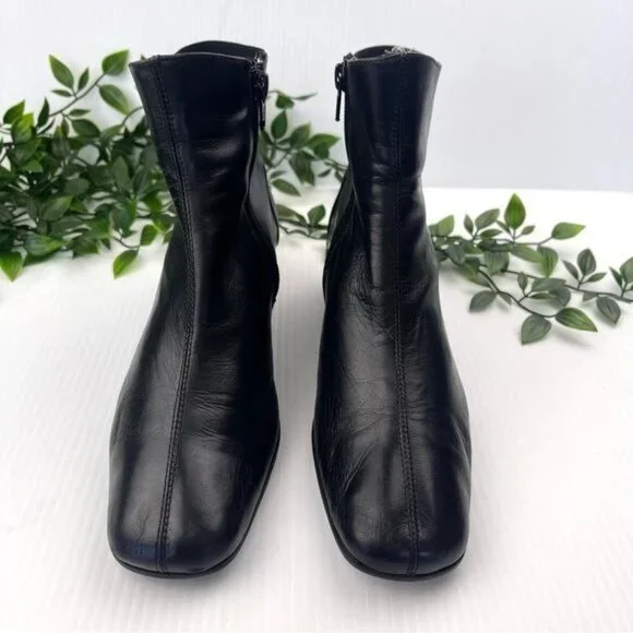 AQUATALIA by Marvin K. Wedge Ankle Bootie Black 7.5